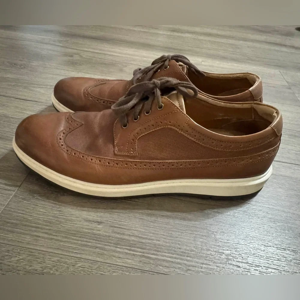 Johnston & Murphy Brown Wingtip Derby Lace-Up Shoes